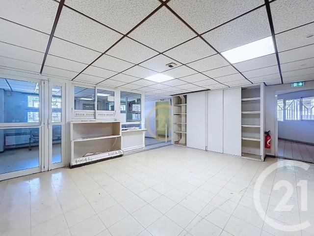 Maison 8 pièces 251 m²
