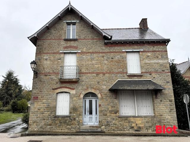 Maison 8 pièces 252 m²