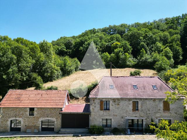 Maison 8 pièces 265 m²