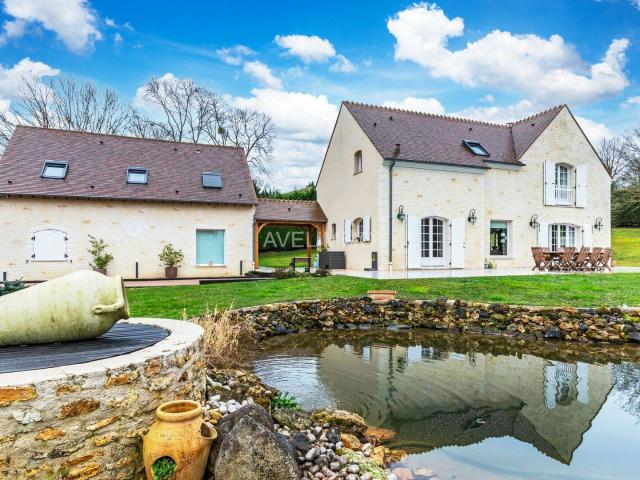 Maison 8 pièces 265 m²