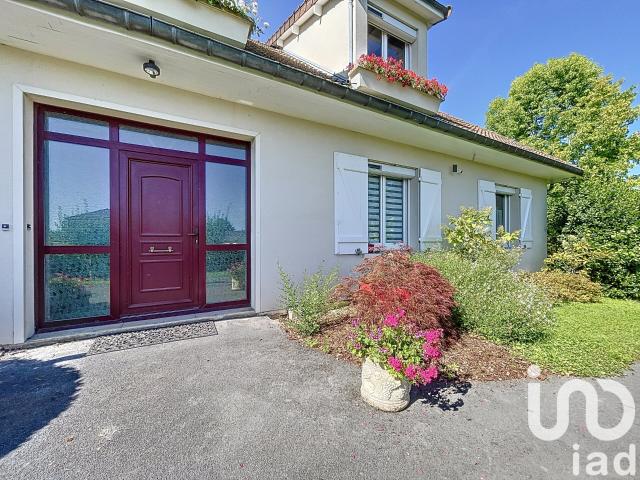 Maison 8 pièces 265 m²