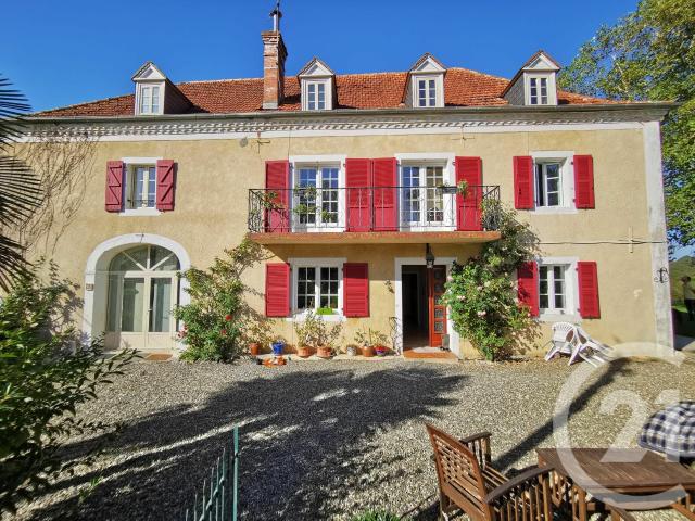 Maison 8 pièces 265 m²