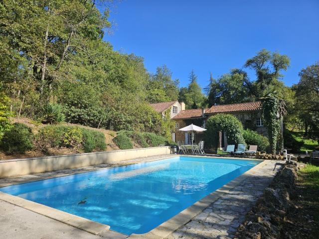 Maison 8 pièces 265 m²