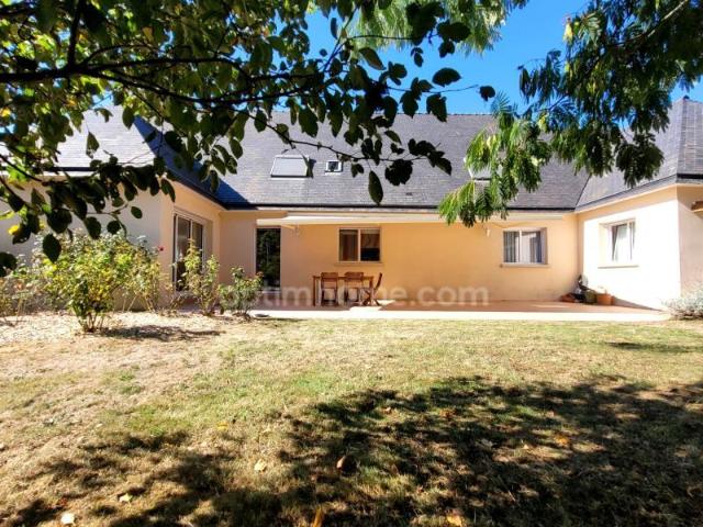 Maison 8 pièces 265 m²