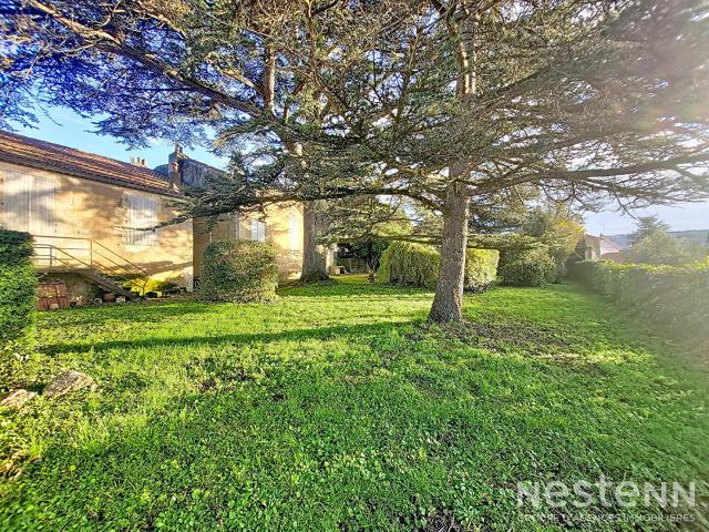 Maison 8 pièces 266 m²