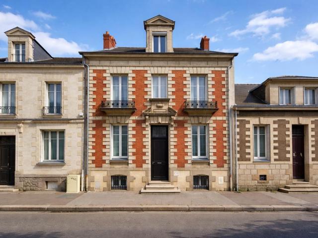 Maison 8 pièces 267 m²