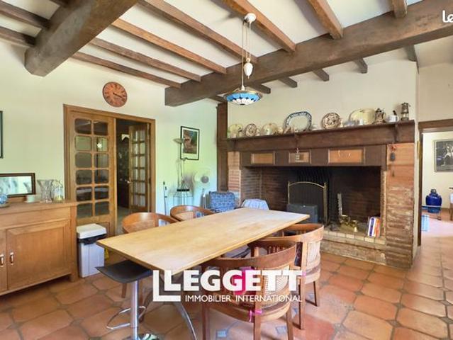 Maison 8 pièces 268 m²