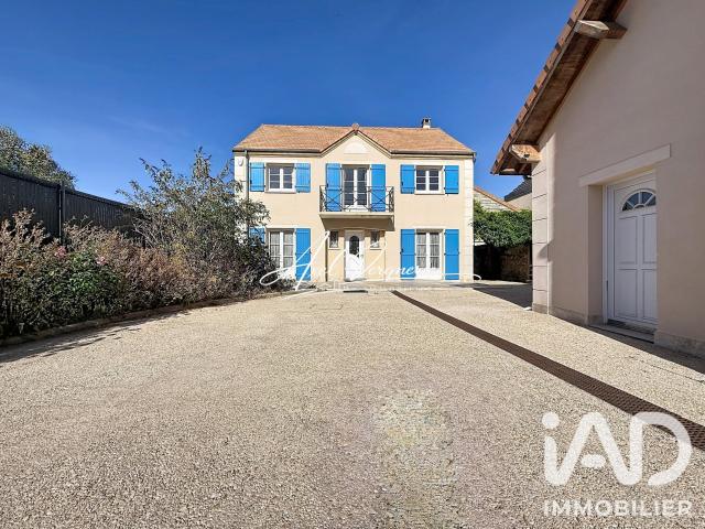 Maison 8 pièces 268 m²