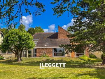Maison 8 pièces 268 m²
