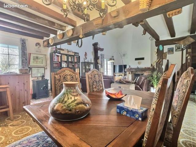 Maison 8 pièces 269 m²