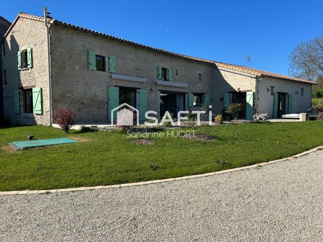 Maison 8 pièces 260 m²
