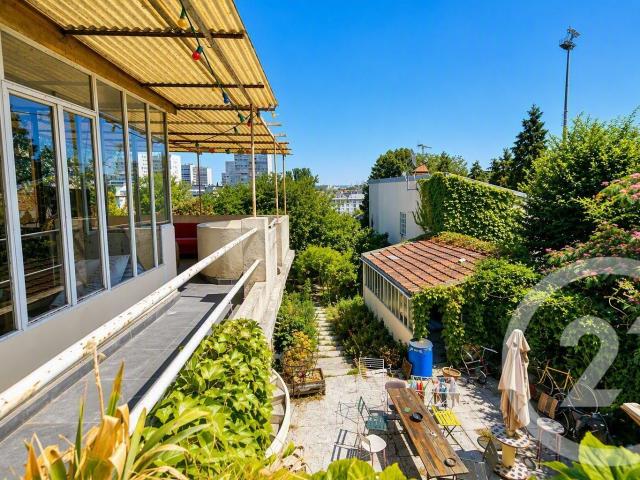 Maison 8 pièces 260 m²