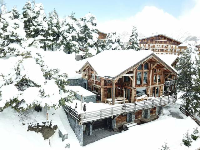 Maison 8 pièces 260 m²