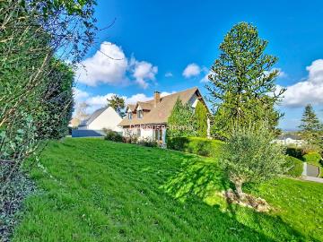 Maison 8 pièces 260 m²