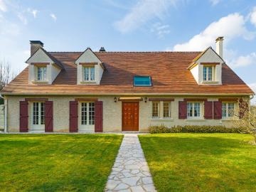 Maison 8 pièces 260 m²