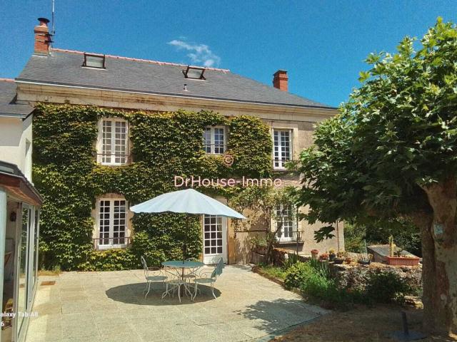 Maison 8 pièces 260 m²
