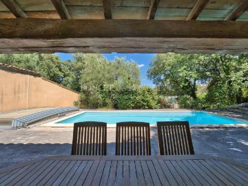 Maison 8 pièces 260 m²