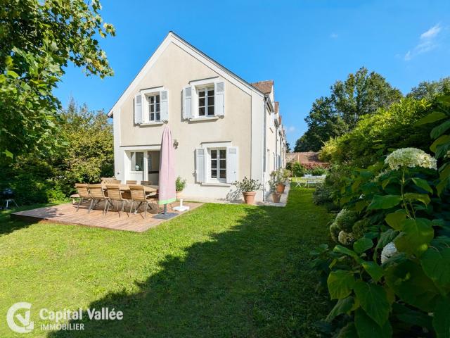 Maison 8 pièces 260 m²
