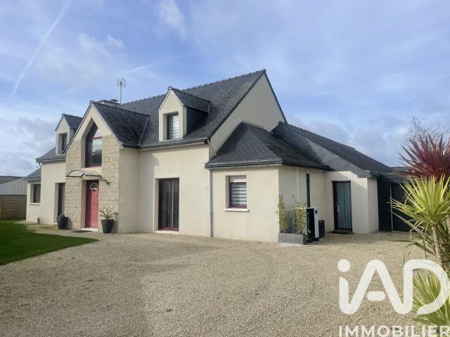Maison 8 pièces 260 m²