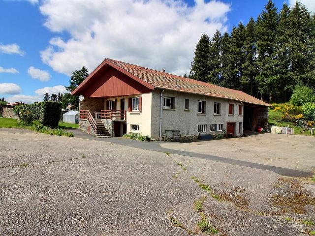 Maison 8 pièces 260 m²