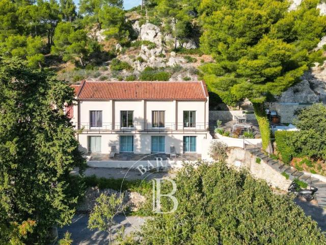 Maison 8 pièces 260 m²