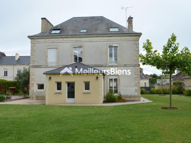 Maison 8 pièces 260 m²