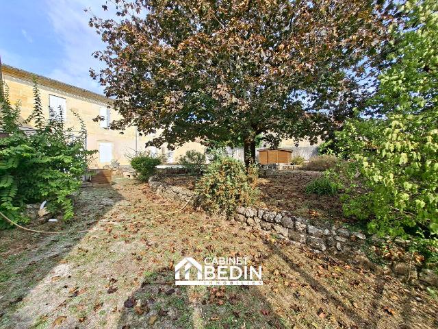 Maison 8 pièces 261 m²