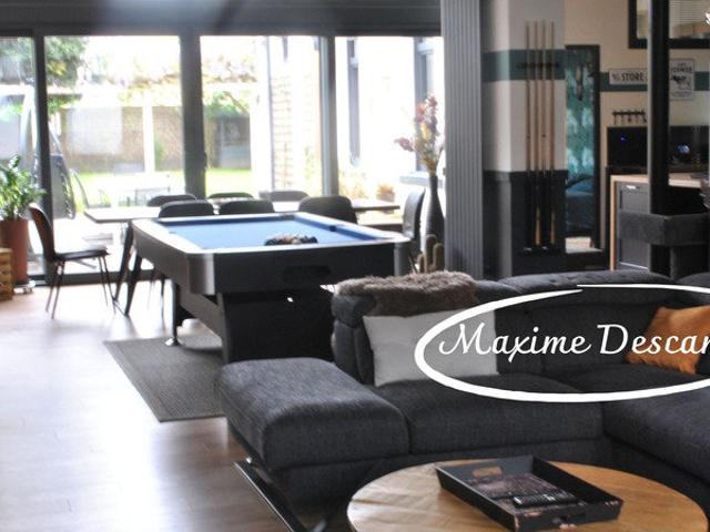 Maison 8 pièces 262 m²