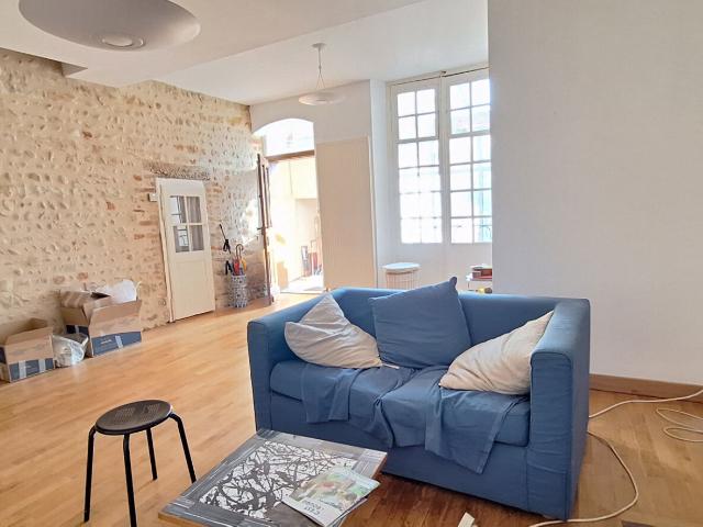 Maison 8 pièces 262 m²