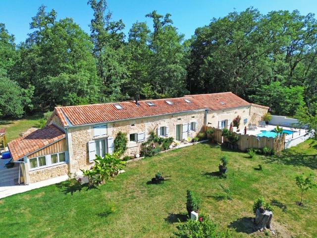 Maison 8 pièces 263 m²
