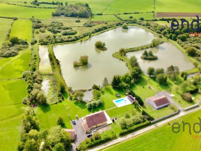 Maison 8 pièces 275 m²