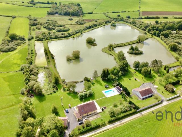 Maison 8 pièces 275 m²
