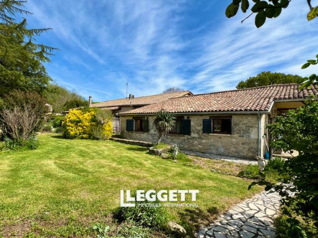 Maison 8 pièces 275 m²