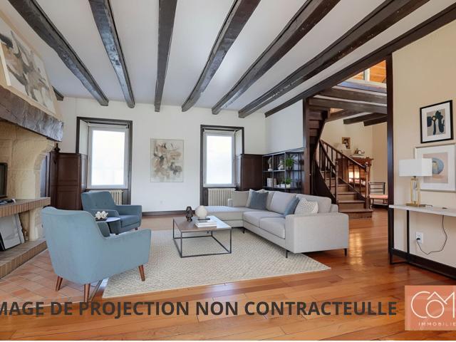 Maison 8 pièces 277 m²