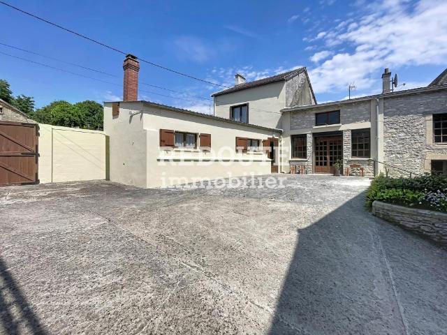 Maison 8 pièces 278 m²