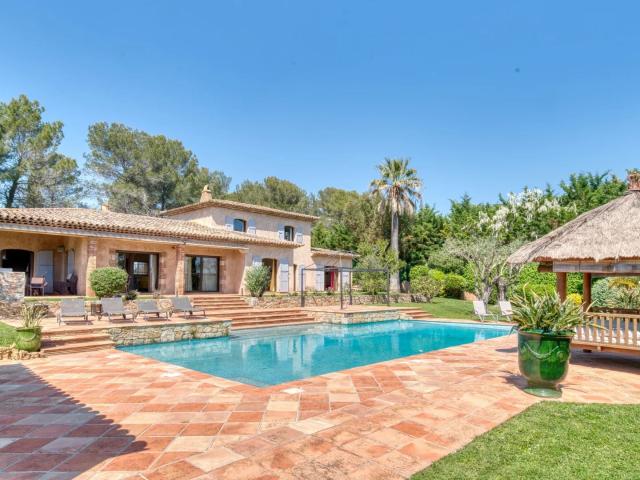 Maison 8 pièces 278 m²