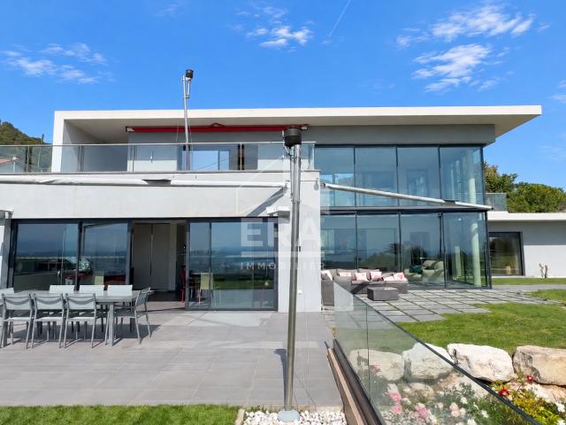 Maison 8 pièces 278 m²