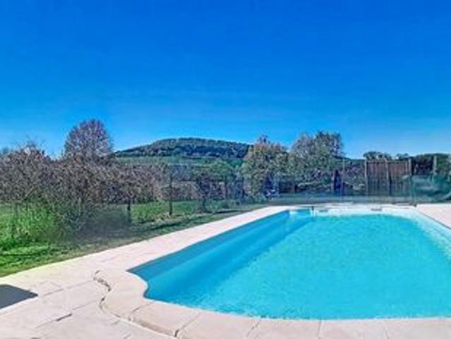 Maison 8 pièces 278 m²