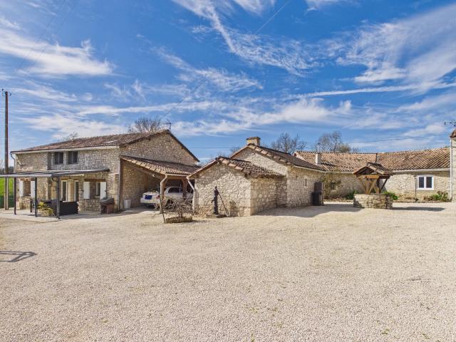 Maison 8 pièces 278 m²