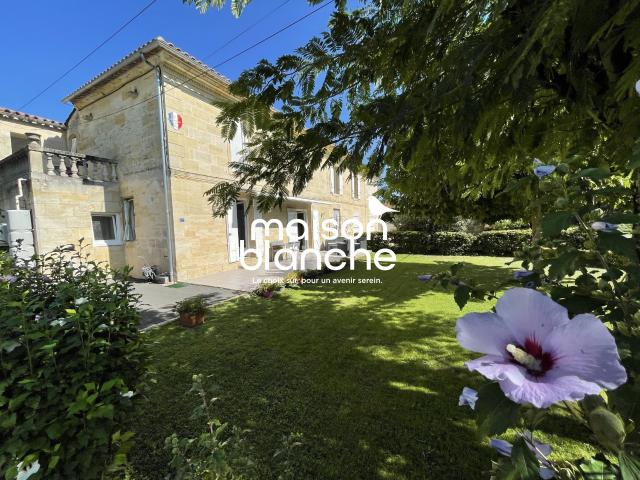 Maison 8 pièces 279 m²
