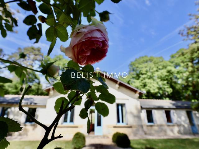 Maison 8 pièces 279 m²