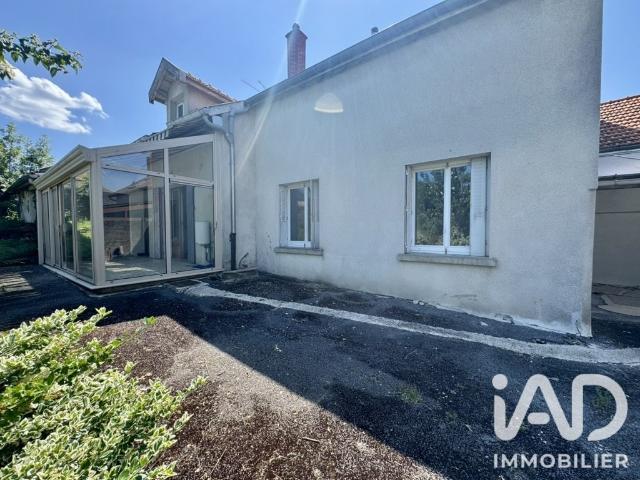 Maison 8 pièces 270 m²