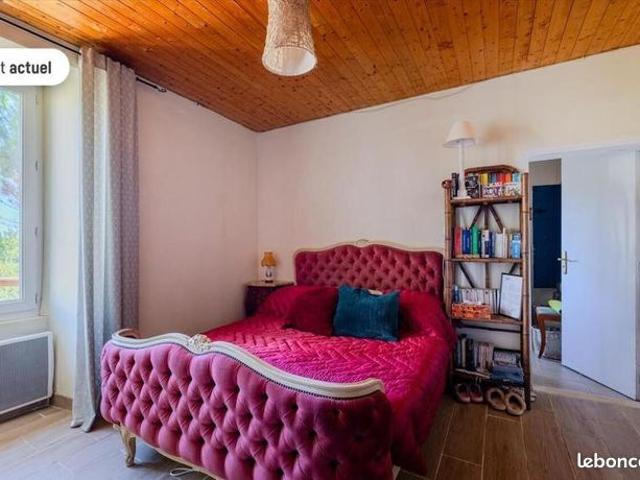 Maison 8 pièces 270 m²