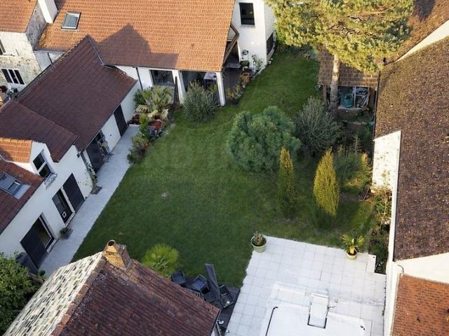 Maison 8 pièces 270 m²
