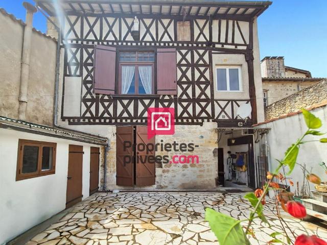 Maison 8 pièces 270 m²