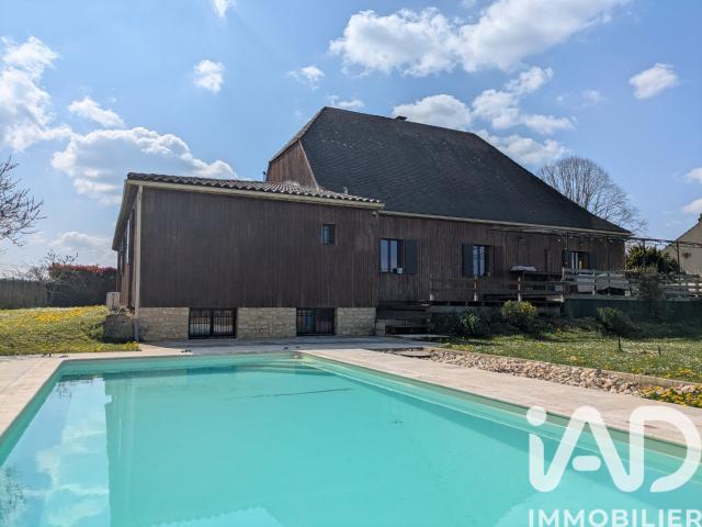 Maison 8 pièces 270 m²