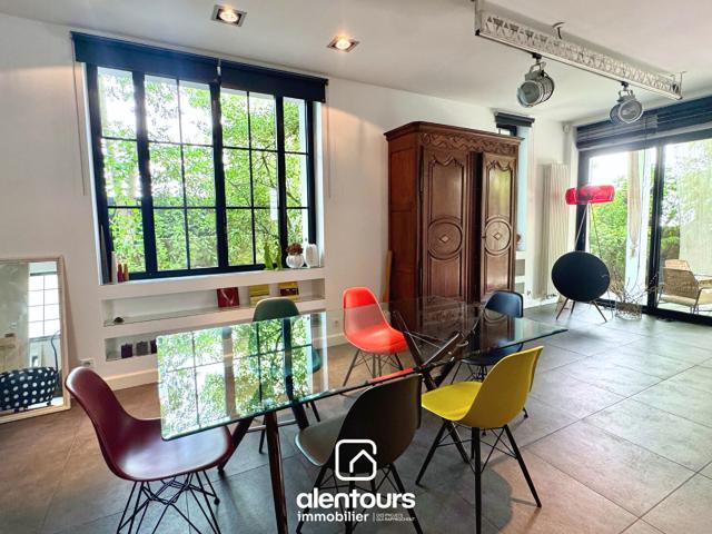 Maison 8 pièces 270 m²