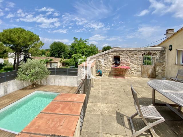 Maison 8 pièces 272 m²