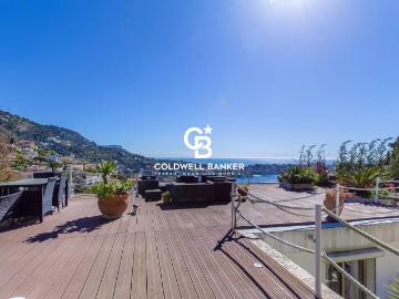 Maison 8 pièces 272 m²