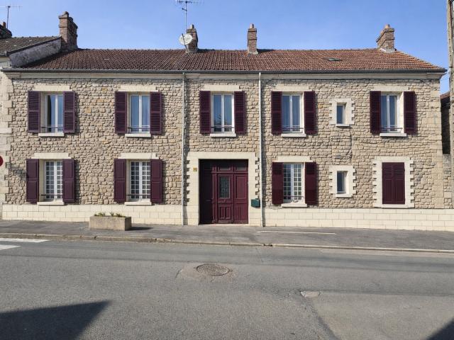 Maison 8 pièces 272 m²